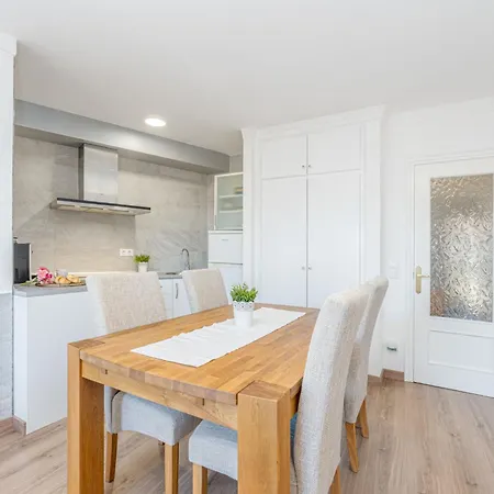 Escoles 14 By Interhome Appartement *